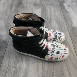 Monkey Feet " Hocus Pocus Inspired " Hi-Top Sneakers size 7-8 Youth